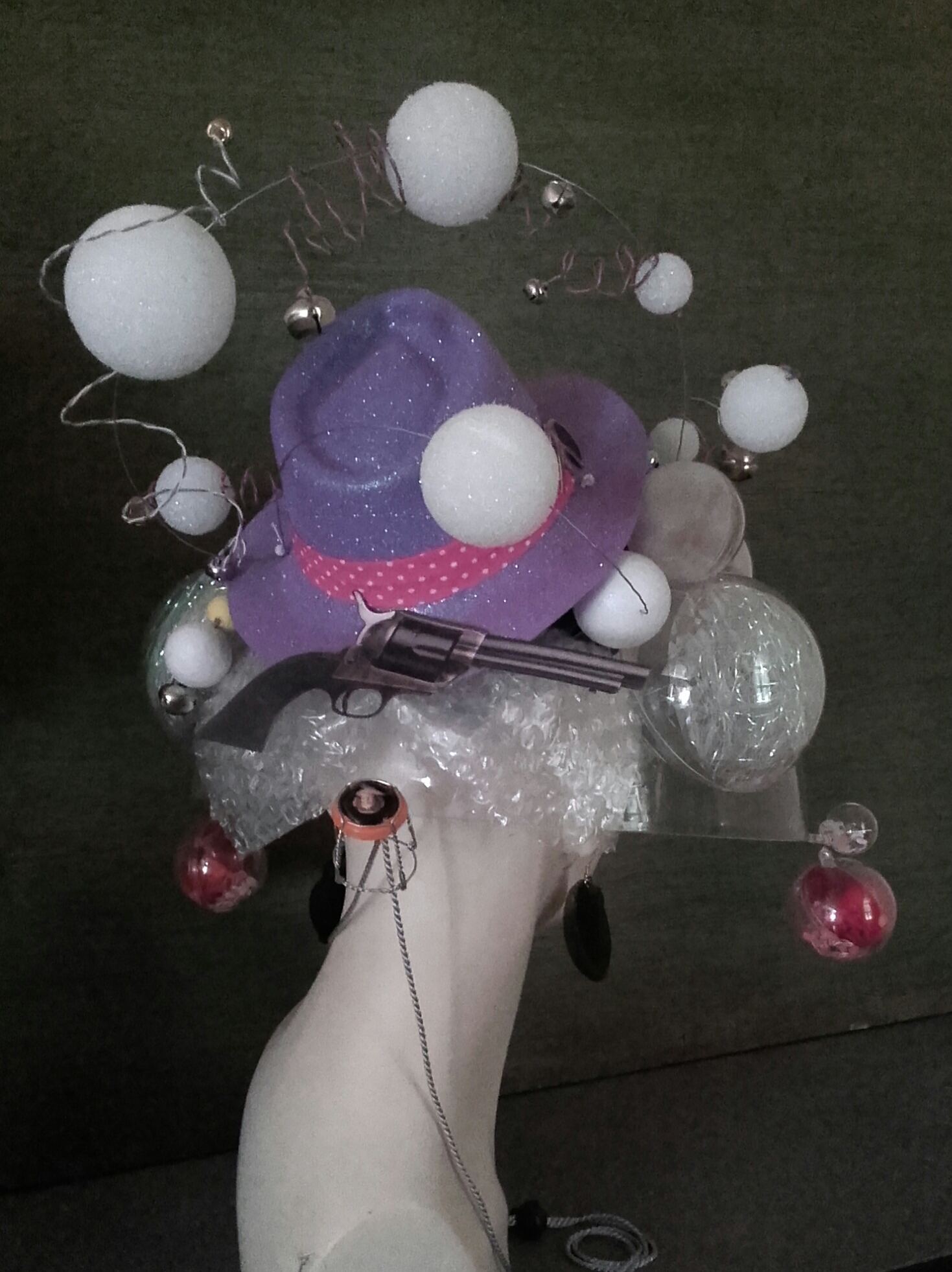 Chapeau bulle buble cow boy dos